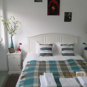 https://praca-do-chile-apartment.hotels-lisbon-portugal.com